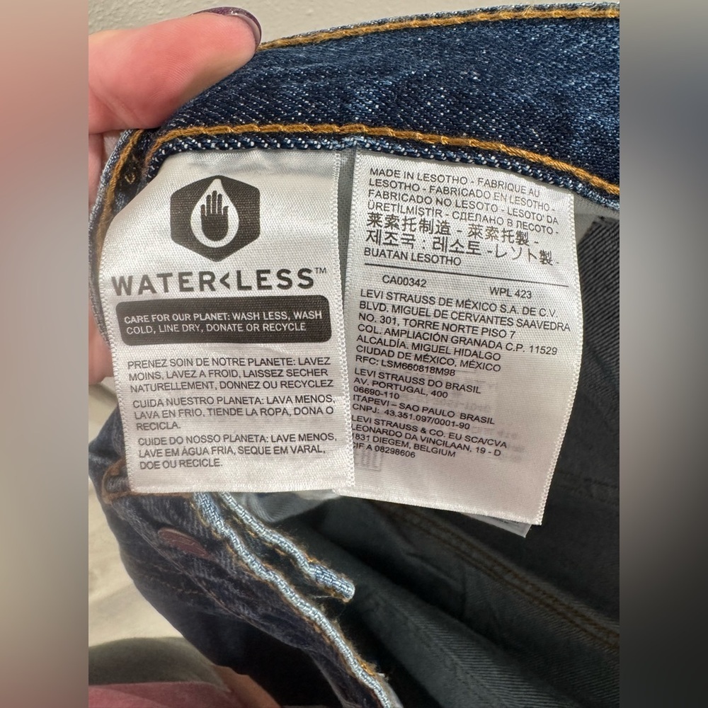 NWT Levi’s 550 Relaxed Men’s Jean Short - Picture 6 of 6